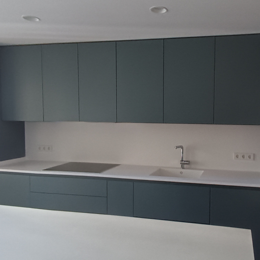 Cocina moderna azul